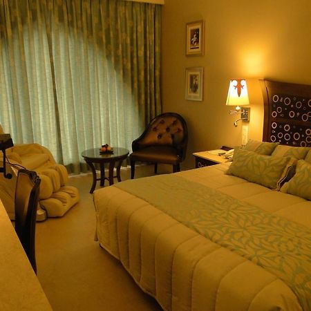 ไส พาเลซ โฮเต็ล Hotel มุมไบ ภายนอก รูปภาพ