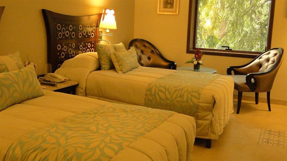 ไส พาเลซ โฮเต็ล Hotel มุมไบ ภายนอก รูปภาพ
