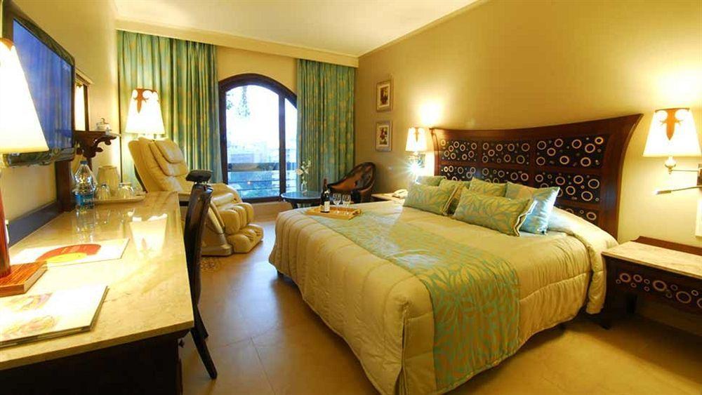 ไส พาเลซ โฮเต็ล Hotel มุมไบ ภายนอก รูปภาพ